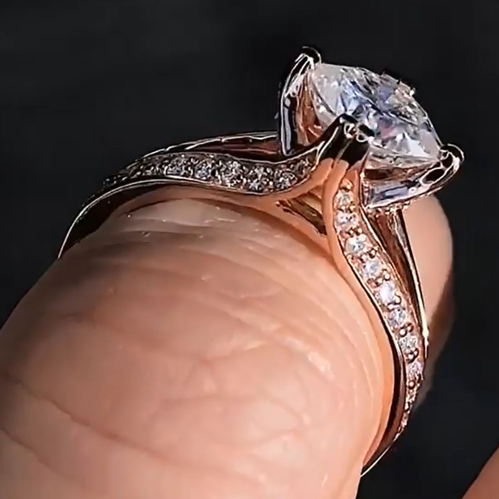 مخصص الصلبة 10K ارتفع الذهب ال - مراجعة Moissanite Engagement Ring 1 Carat وسعره