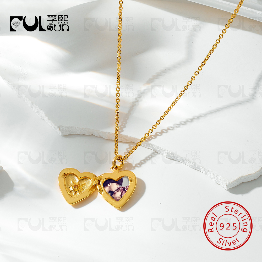 قلادة فضية عيار 925 مطلية بالذ - مراجعة Heart Locket Necklace Photo وسعره