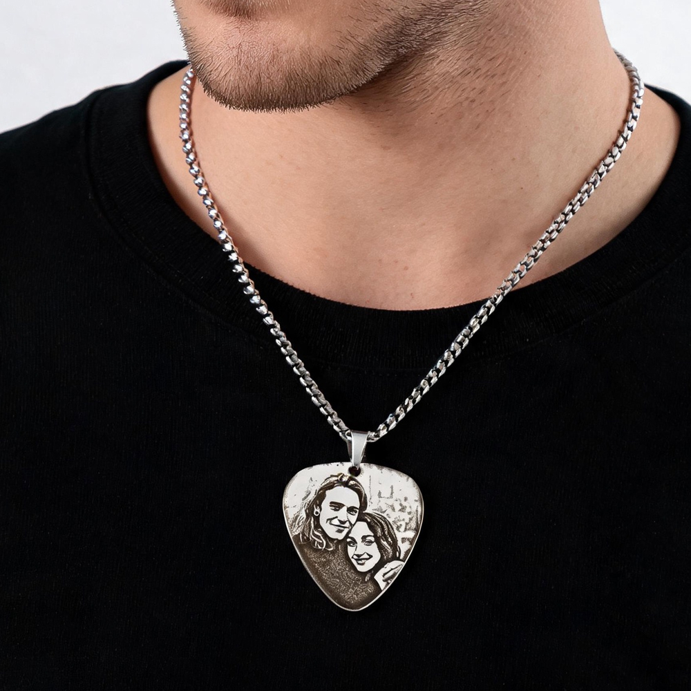 قلادة مخصصة بصورة الزوجين مع س - مراجعة Custom Name Necklace Stainless Steel وسعره