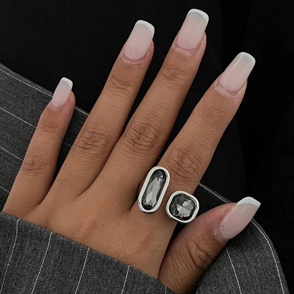 Salircon خمر الأسود الاكريليك  - مراجعة Vintage Punk Knuckle Rings Set وسعره